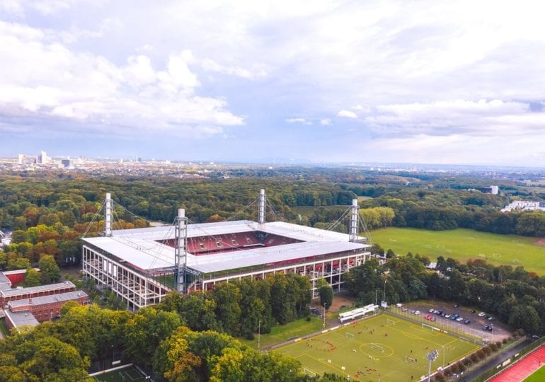 Vorschau auf das DEL Winter Game: Haie gegen Adler unter freiem Himmel