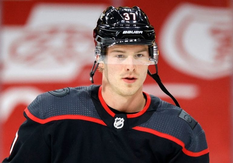 Carolina Hurricanes brauchen reiferen Svechnikov